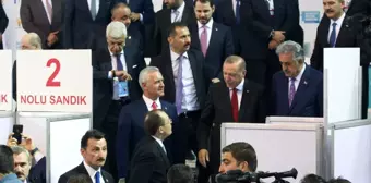 AK Parti'de Oylar Kullanılıyor