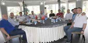 Trabzonsporlu Eski Futbolcular Kulübü Ziyaret Etti