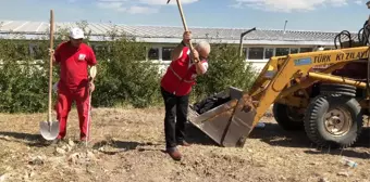 Çocuklar, Toprağa Gömdükleri Kapsüllerle Geleceğe Mesaj Gönderdi