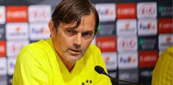 İspanyol Basını, Phillip Cocu'nun Alternatifinin Roberto Carlos Olduğunu Yazdı