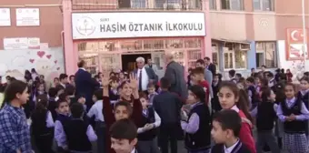 Siirt'te Öğrencilere Giyim Yardımı