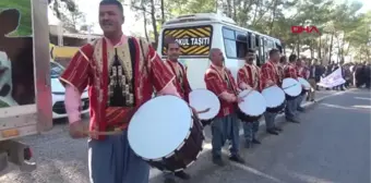 Mersin İyi Partili Kocamaz'a Davullu Zurnalı Karşılama