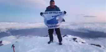 İki Dağcı Süphan Dağı'na Tırmandı