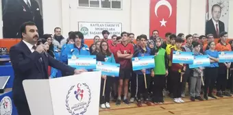 Masa Tenisi Gençler Gurup Müsabakaları Rize'de Başladı