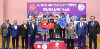 Yıldızlar Serbest Güreş Şampiyonası Başladı