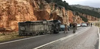 Adıyaman'da İki Ayrı Kazada 20 Kişi Yaralandı