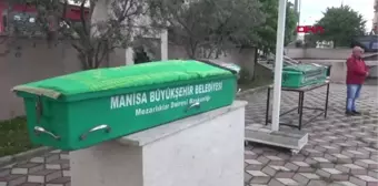 Manisa Anne ve Kızını Öldürmeden Önce Eve Mermi Göndermiş