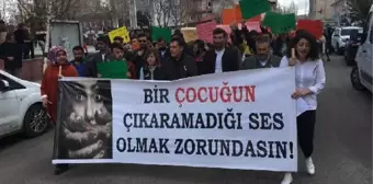 Ardahan'da Gençler, Çocuk ve Kadın İstismarına Tepki İçin Yürüdü