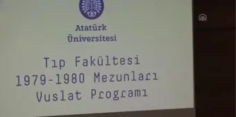 Yıllar Sonra Yaptıkları 'Hipokrat Yemini' Doktorları Ağlattı