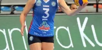 Zeynep Seda Uslu Voleybol Kariyerini Noktaladı