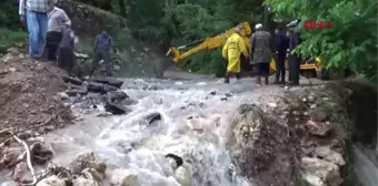 MERSİN Silifke'de sağanak yağış, sele yol açtı