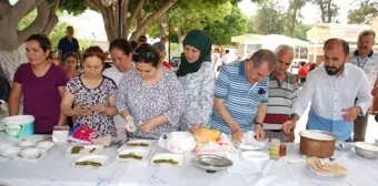 Yoğurt yeme yarışması renkli görüntüler oluşturdu