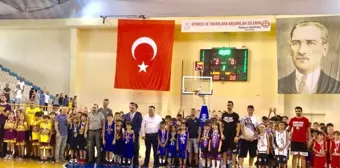 Adana'da 10 bin çocuk basketbol eğitimi aldı