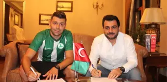 Giresunspor, Raul Rusescu'yu renklerine bağladı