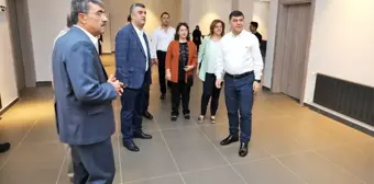 Fadıloğlu'ndan meclis üyelerine hizmet brifingi