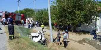 Aydın'da otomobil şarampole devrildi, baba ile oğlu ve kızı yaralandı