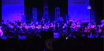 Ünlü İtalyan Tenor Safina Patili dostlar yararına konser verdi