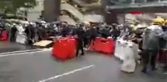 DHA DIŞ- Hong Kong'daki protestolarda polis müdahalesi