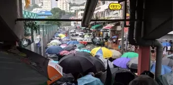 Hong kong'da protestolar, polis izni ile devam ediyor