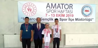 Hisarcık'ta Badminton Turnuvası