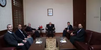 Vali Çakacak, iş dünyasının temsilcilerini kabul etti