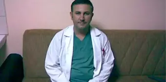 Geçirdiği beyin kanaması sonrası yoğun bakıma alınan doktor yaşam mücadelesi veriyor