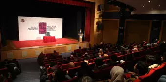 Sakarya'da 'Abdülhamid Ne Yapmak İstedi' konferansı düzenlendi