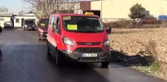 Sakarya'da rahatsızlanan çocuğu hastaneye yetiştiren dolmuş şoförü ödüllendirildi