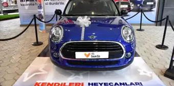 Yeni Yılın Coşkusu 'Mini Cooper' Kampanyası ile 41 Burda'da Devam Ediyor