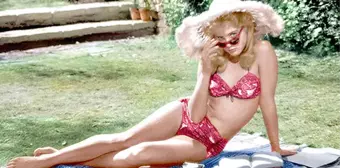 Lolita filminin yıldızı Sue Lyon hayatını kaybetti