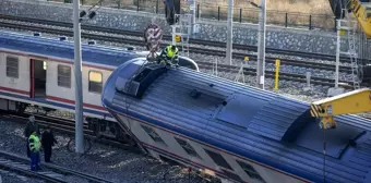 Ankara'da raydan çıkan boş tren hatta yerleştirildi