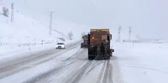 Erzincan'da 14 köy yolu ulaşıma kapandı