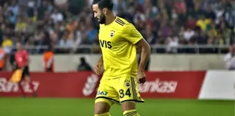 Adil Rami'nin menajeri: Rami sezon sonuna kadar Fenerbahçe'de kalacak