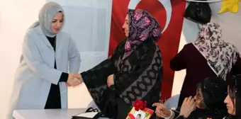 Eski AK Parti Milletvekili Gülşen Orhan Diyarbakır annelerini ziyaret etti