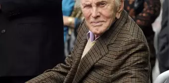 Ünlü aktör Kirk Douglas hayatını kaybetti