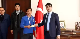 Liselerarası Güreş Turnuvasında Tufanbeyli ikinci oldu