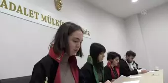 Kariyer fuarında öğrencilerin ilgisini en çok 'duruşma salonu' çekti