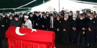 Kaymakam Baştürk'ün cenazesinde maskeli tedbir