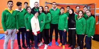 Beden eğitimi öğretmeni karateci, milli takıma 20'den fazla sporcu kazandırdı