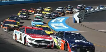 Profesyonel NASCAR Pilotu, e-Spor Yarışında Öfkesine Yenik Düştü