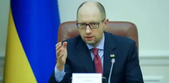 Ukrayna eski Başbakanı Yatsenyuk: 'Putin, Ukrayna medyasının yüzde 50'sini kontrol ediyor'