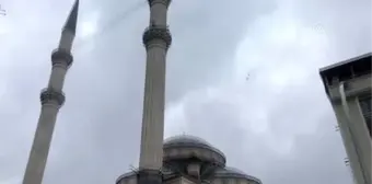 Yeniden ibadete açılacak camiler dezenfekte ediliyor