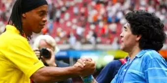 Ronaldinho futbola dönmek istiyor! Maradona ile aynı takımda...