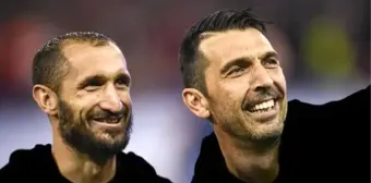 Juventus, Buffon ve Chiellini ile sözleşme uzattı!