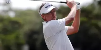 Ünlü golfçü Ian Poulter, gaz çıkarırken kameralara böyle yakalandı