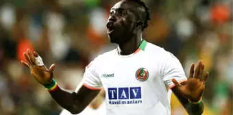 Beşiktaş, Alanyaspor'un golcüsü Papiss Cisse ile anlaşma sağladı