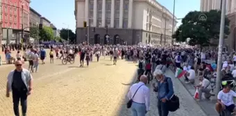 Hükümet karşıtı protestolar sürüyor