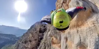 KARAMAN Ermenek'te wingsuit ve yamaç paraşütü heyecanı