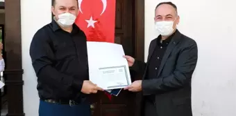 Gençler katılım belgelerini Başkan Saygılı'dan aldı