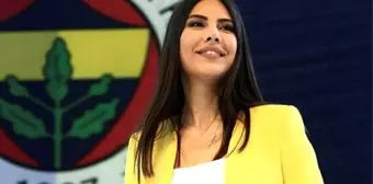 Fenerbahçeli futbolcular, maç öncesi ısınmaya Dilay Kemer'li tişörtlerle çıktı